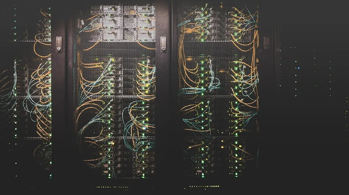 Claude Code Channels 완벽 가이드 - 텔레그램, 디스코드, 웹훅으로 AI 코딩 세션에 이벤트 푸시하기